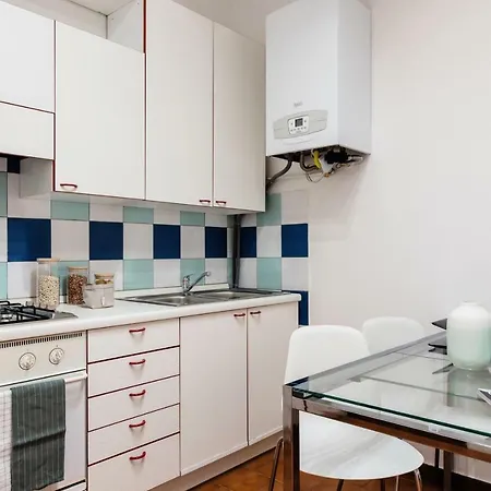 Homeathotel - Moscova Apt *